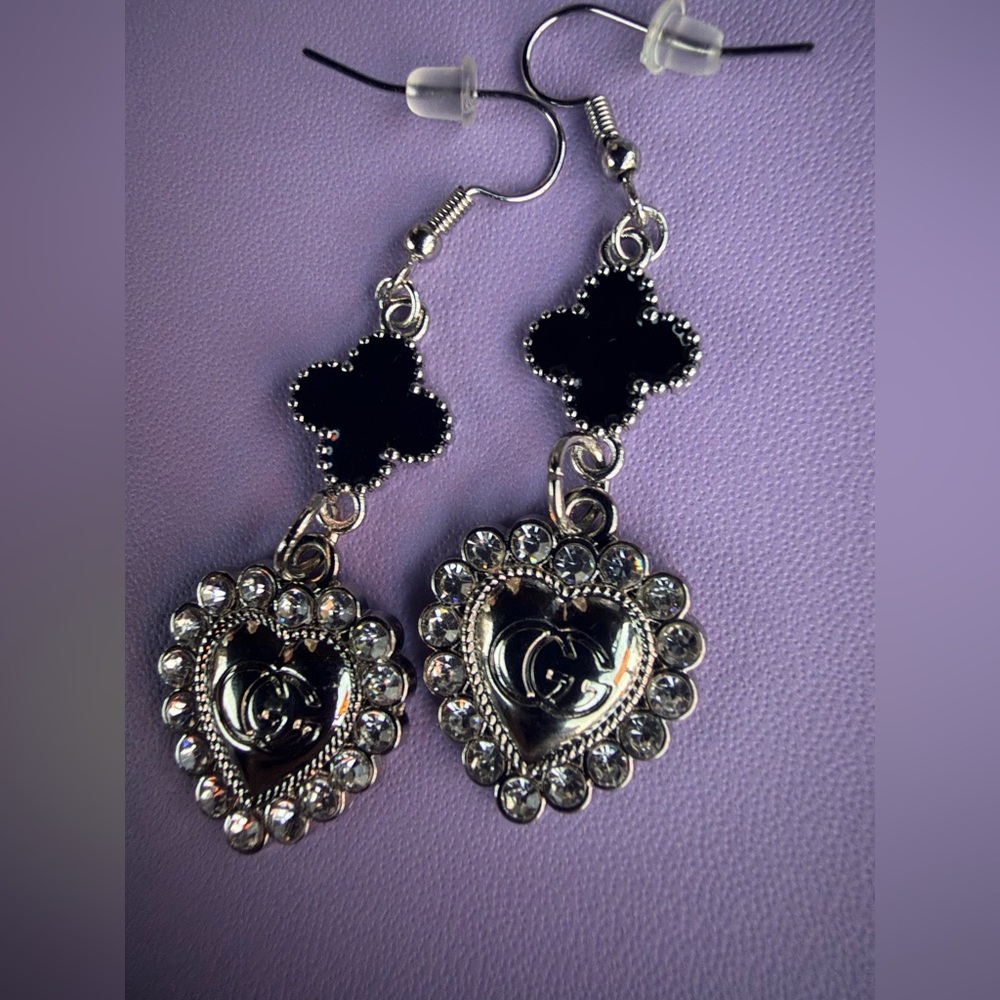 GG Silver and Black Clover Drop Earrings